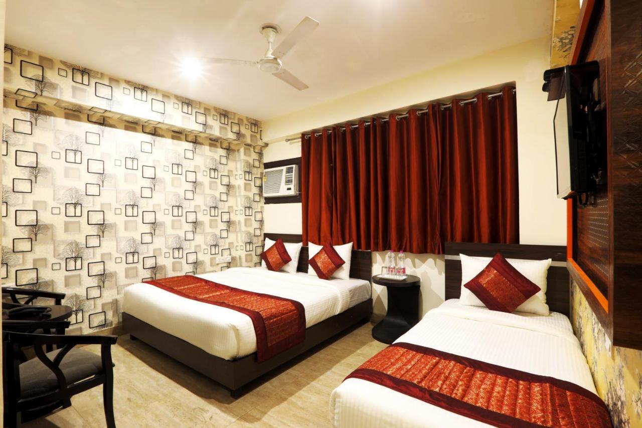 Hotel Classic New Delhi Bagian luar foto