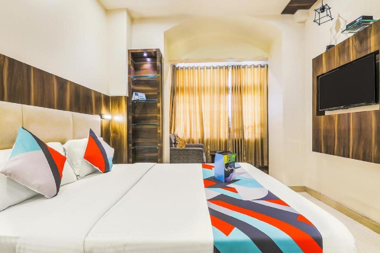 Hotel Classic New Delhi Bagian luar foto
